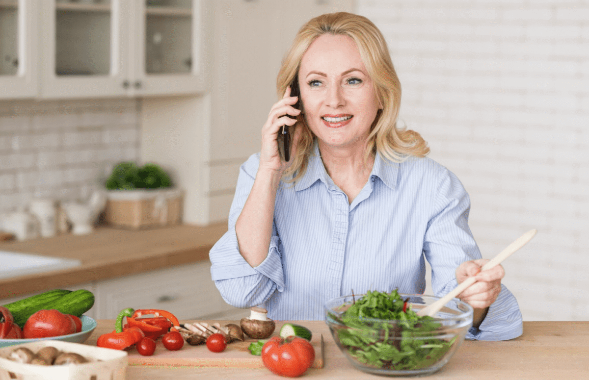 Dieta w menopauzie – jak skutecznie schudnąć w okresie przekwitania?
