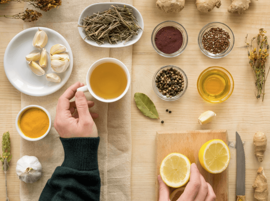 Przyprawy o działaniu przeciwzapalnym – naturalne wsparcie diety i odchudzania