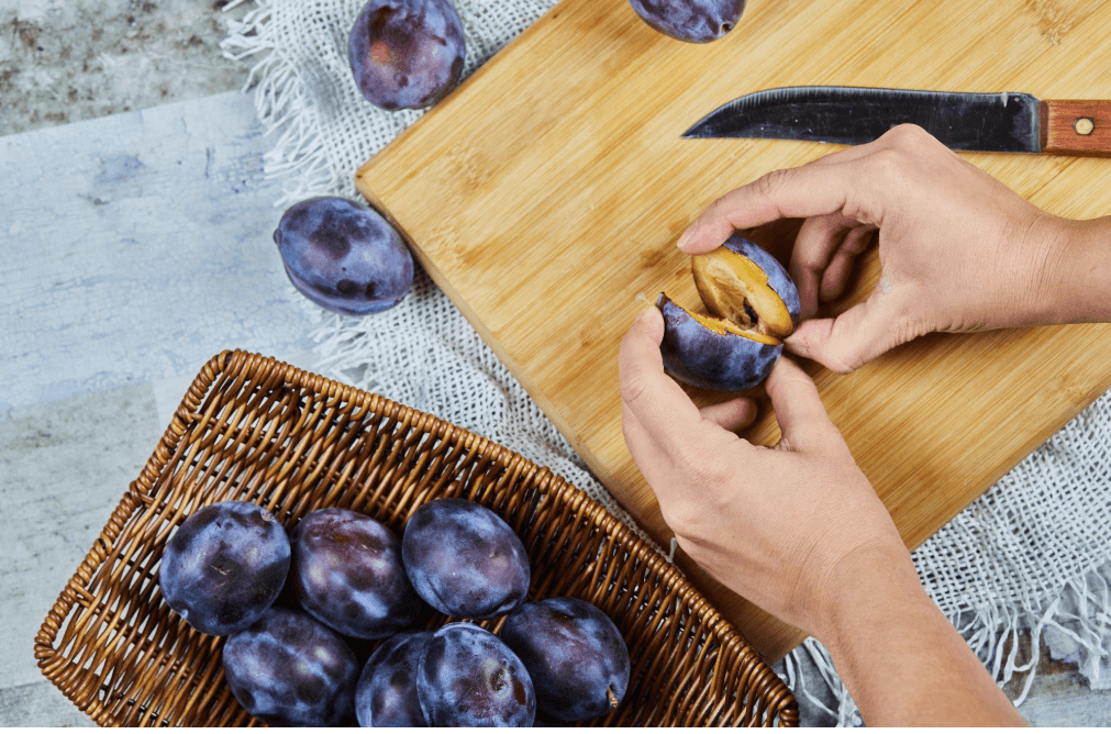 Śliwki świeże kontra suszone – wartości odżywcze, wpływ na trawienie i odchudzanie