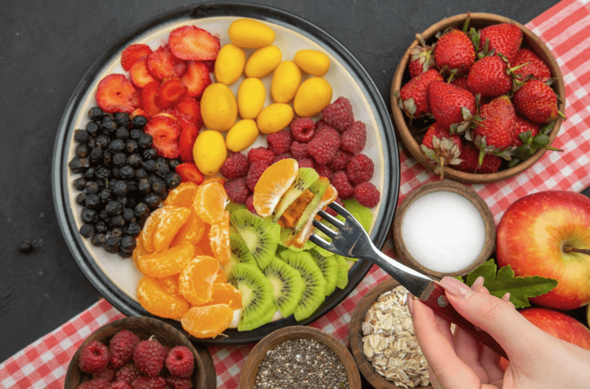 Witaminy młodości na talerzu: najważniejsze z nich i gdzie je znaleźć