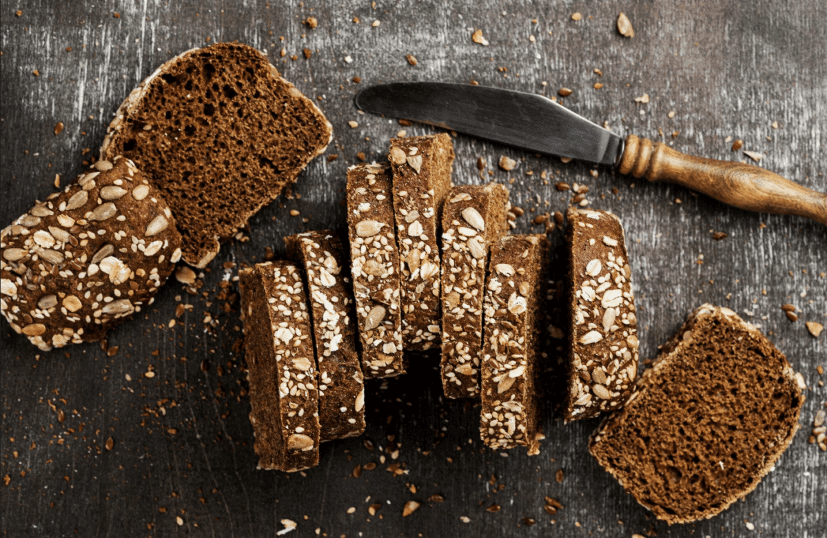 Zdrowe pieczywo – jak je rozpoznać i wybrać najlepszy chleb